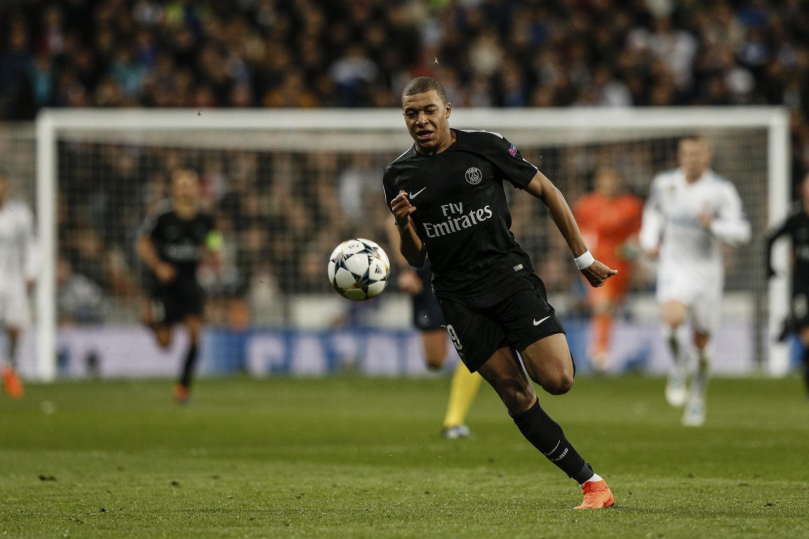 马卡：土耳其客平西班牙后更衣室发生盗窃事件，手表戒指丢失（马卡：土耳其客场战平西班牙后，客队更衣室遭盗，手表与戒指不翼而飞）