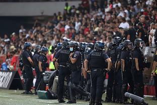 波利塔诺：世界杯资格赛必须全力以赴；最近在俱乐部很费体力（波利塔诺：世预赛要拼尽全力，近期在俱乐部消耗颇大）