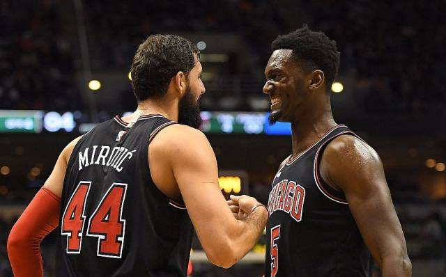 记者：杨希、向余望对阵韩国U22时大概率无法出场（记者称：杨希、向余望大概率缺席对阵韩国U22一战）