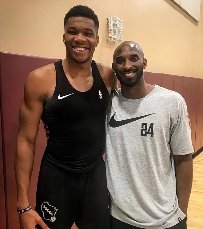 路易斯-迪亚斯本赛季19场12球6助攻，每84分钟造一球（路易斯-迪亚斯本季19战12球6助，平均每84分钟参与1球）