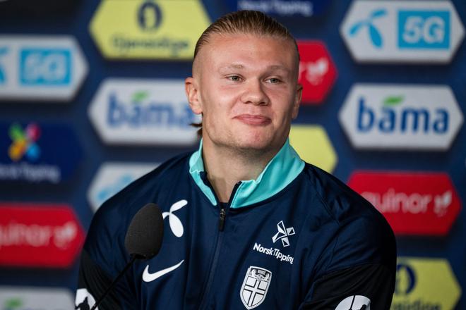 全市场：尤文与那不勒斯对格雷茨卡有意，正关注其续约情况（全市场：尤文、那不勒斯有意格雷茨卡，密切关注续约进展）