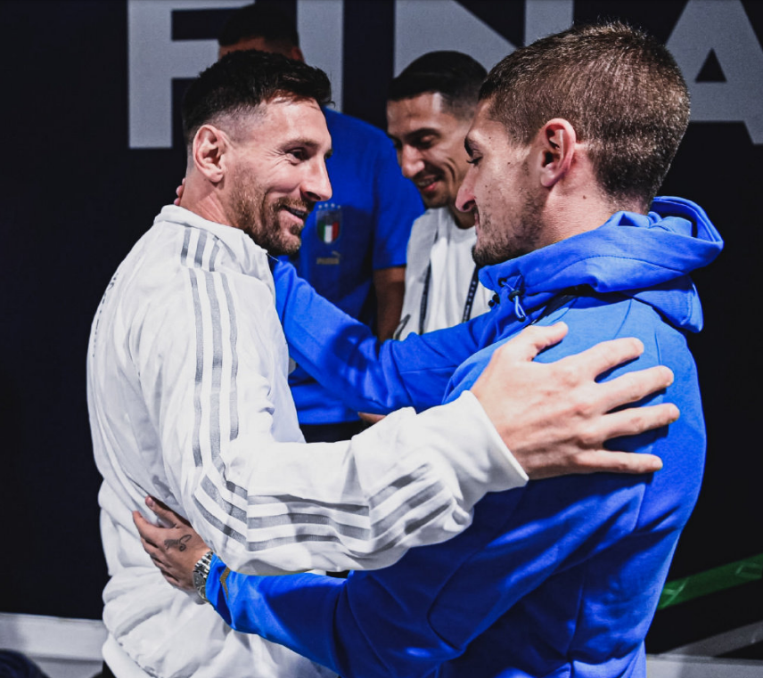 17岁重炮手翟宇睿表现稳定 女排U19再夺胜可冲最佳主攻（17岁重炮手翟宇睿发挥稳健，U19女排再胜有望冲击最佳主攻）