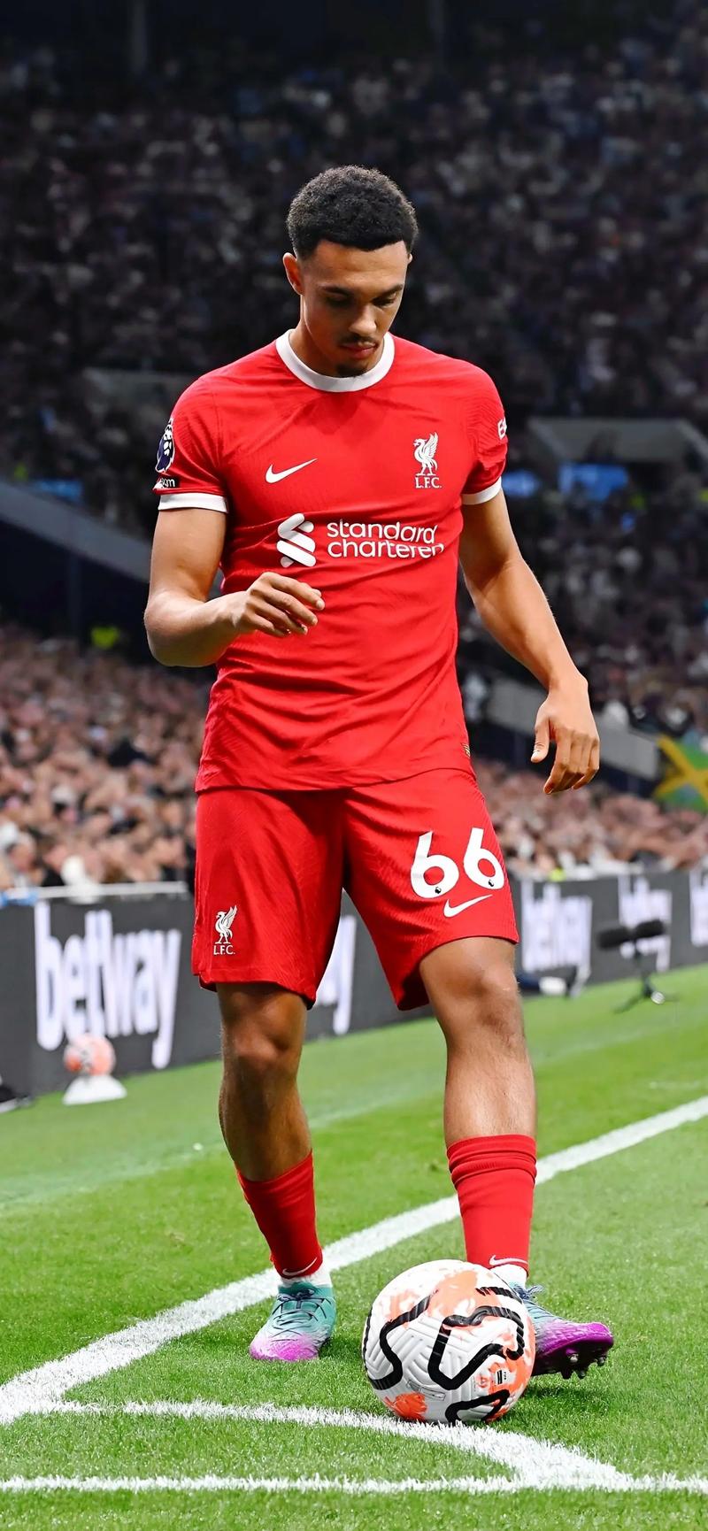 阿森纳正在“仔细考察”一位“完美契合”球队的门将（阿森纳密切关注一名被视为球队理想人选的门将）