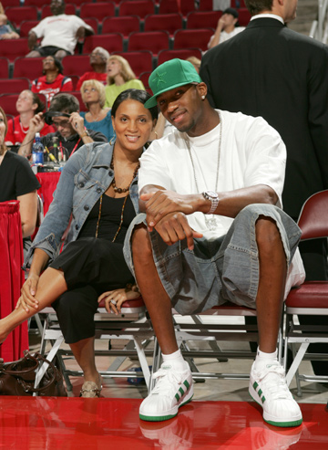 意媒：国米将贝尔纳韦视为未来中场引援人选，已派球探考察（意媒称国米将贝尔纳韦列为未来中场目标，已派球探现场考察）